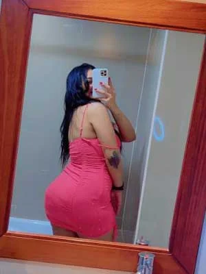 girlfriend type call girls in Delhi